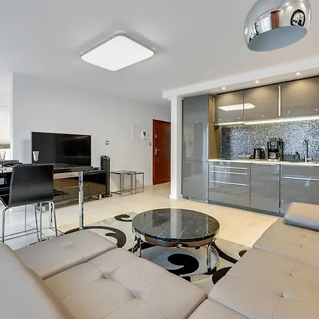 Downtown Stara Winiarnia Apartment